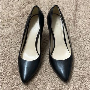 BLACK FRIDAY DEAL Cole Haan blk pumps